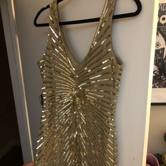 Sequin floor length gown - Picture 2 of 2